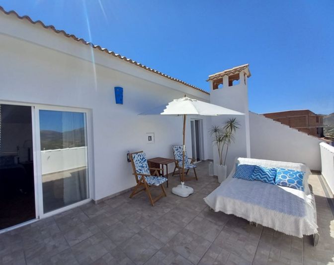 Image No.26-3 Bed Townhouse for sale