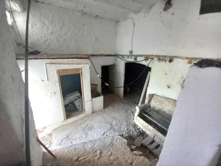 Image No.31-3 Bed Townhouse for sale