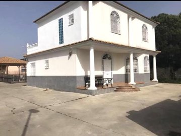 1 - Almodóvar del Río, Villa