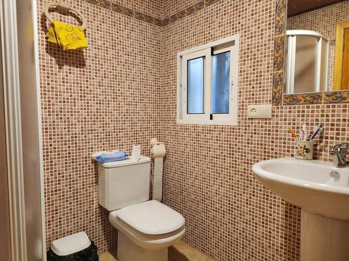 Image No.18-Maison de campagne de 2 chambres à vendre à Iznájar