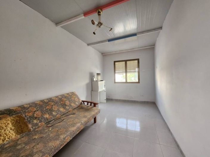 Image No.12-3 Bed Townhouse for sale