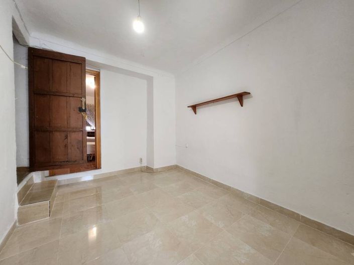 Image No.14-3 Bed Townhouse for sale