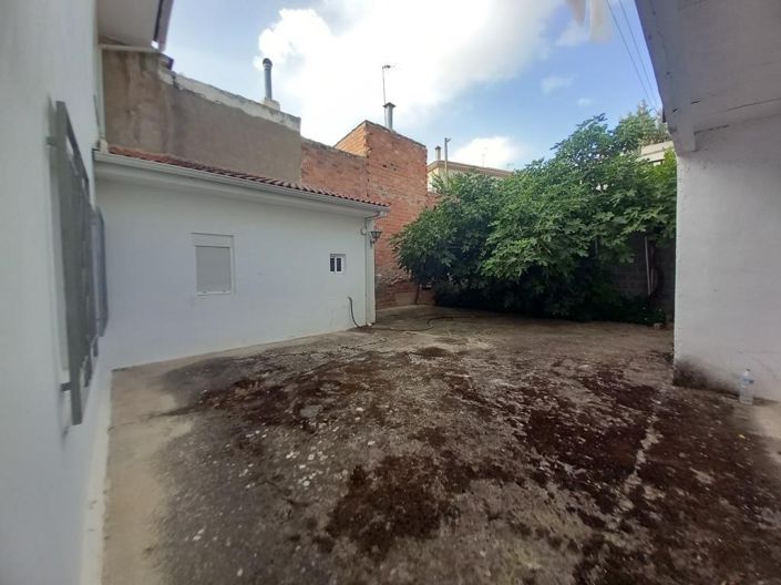 Image No.12-3 Bed Flat for sale