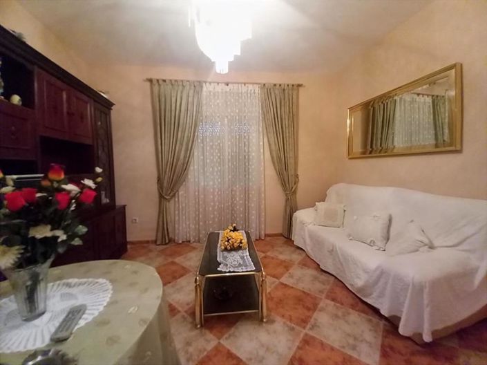 Image No.15-3 Bed Flat for sale