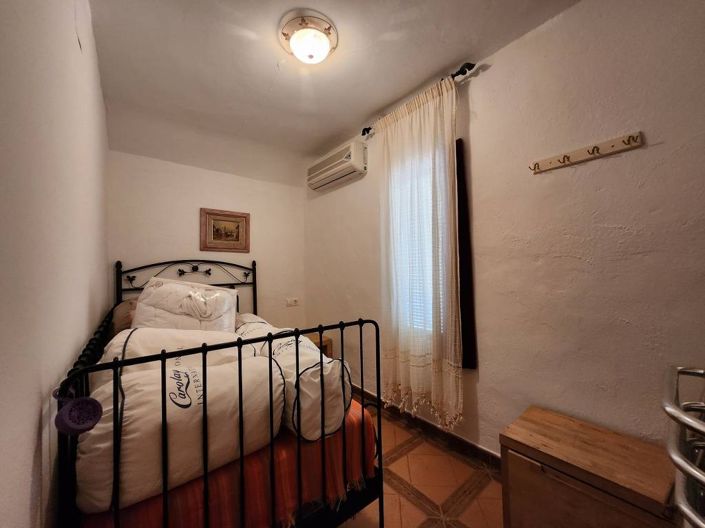 Image No.12-Maison de campagne de 6 chambres à vendre à Iznájar