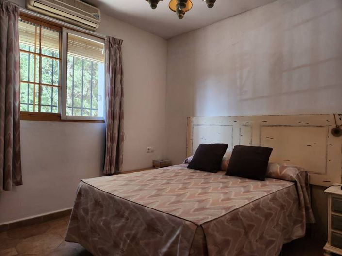 Image No.7-Maison de campagne de 6 chambres à vendre à Iznájar