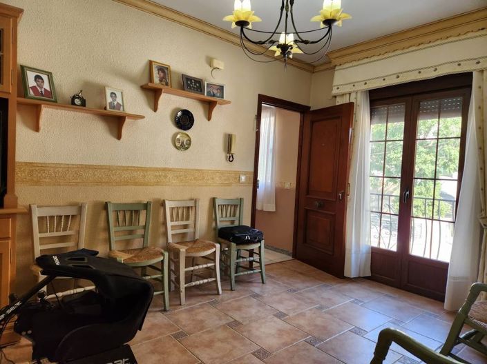 Image No.10-3 Bed Apartment for sale