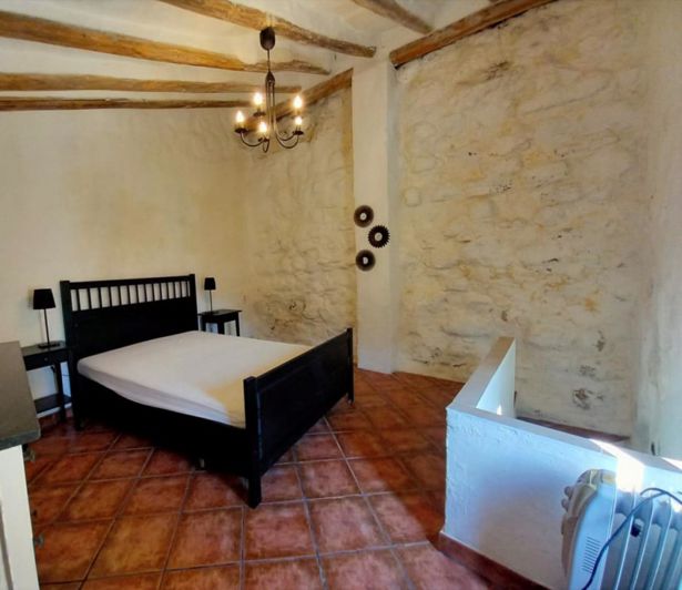 Image No.22-2 Bed Townhouse for sale