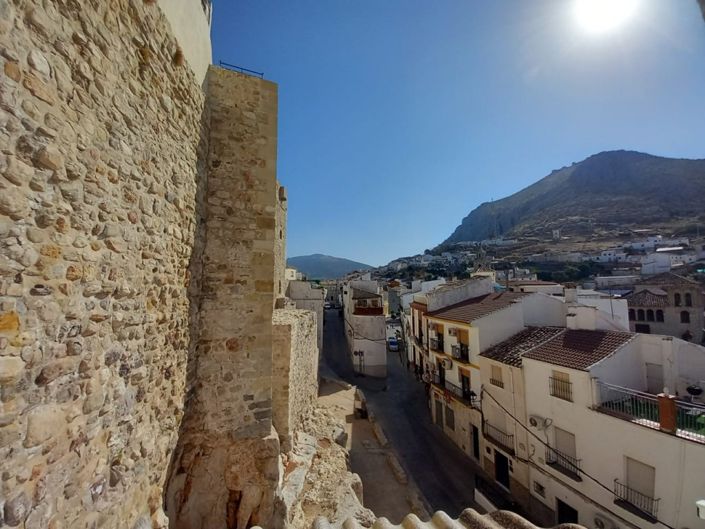 Image No.43-2 Bed Townhouse for sale