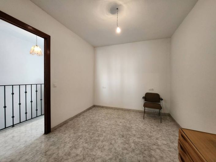 Image No.11-Maison de ville de 4 chambres à vendre à Luque