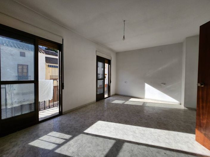 Image No.9-Maison de ville de 4 chambres à vendre à Luque