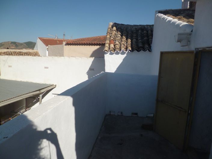 Image No.11-2 Bed Townhouse for sale