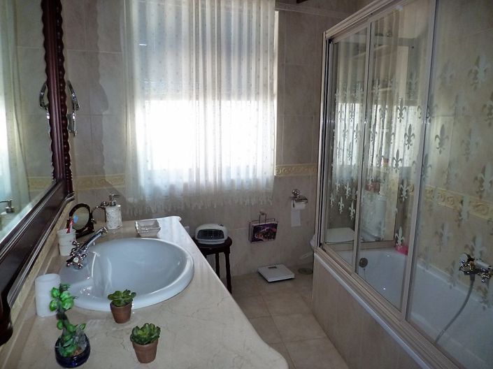 Image No.21-4 Bed Mansion for sale