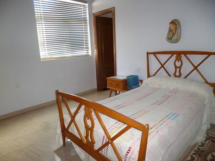 Image No.25-4 Bed Mansion for sale