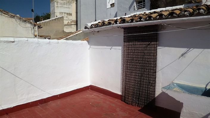 Image No.2-5 Bed Townhouse for sale