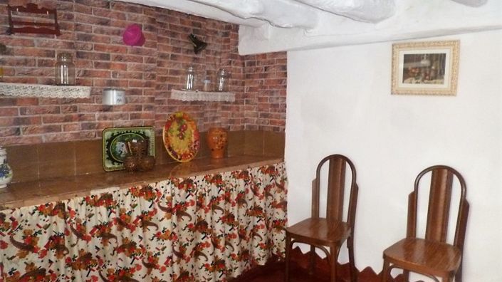 Image No.21-5 Bed Townhouse for sale