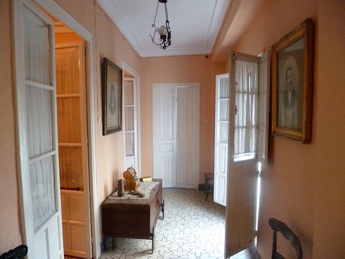 Image No.21-6 Bed Townhouse for sale