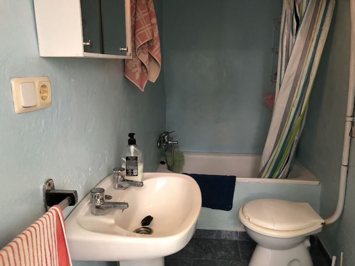 Image No.17-4 Bed Townhouse for sale