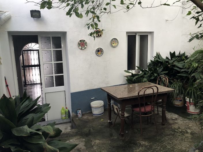 Image No.18-4 Bed Townhouse for sale