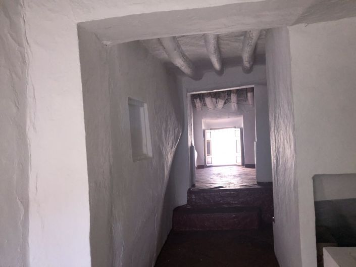 Image No.21-4 Bed Townhouse for sale