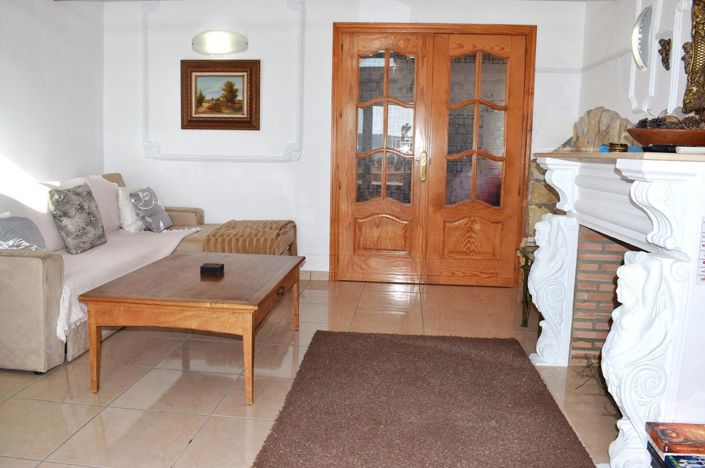 Image No.28-10 Bed Country House for sale