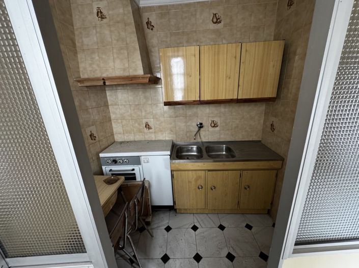 Image No.6-2 Bed Townhouse for sale