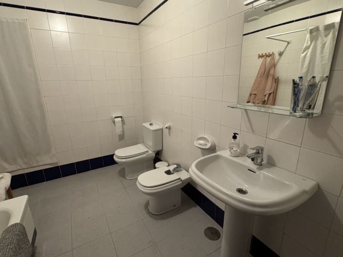 Image No.7-Appartement de 4 chambres à vendre à Olvera