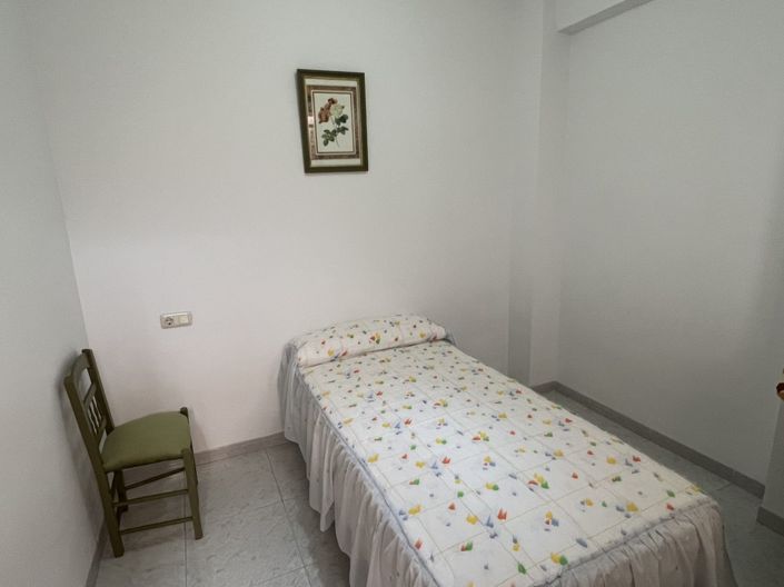 Image No.16-5 Bed Townhouse for sale