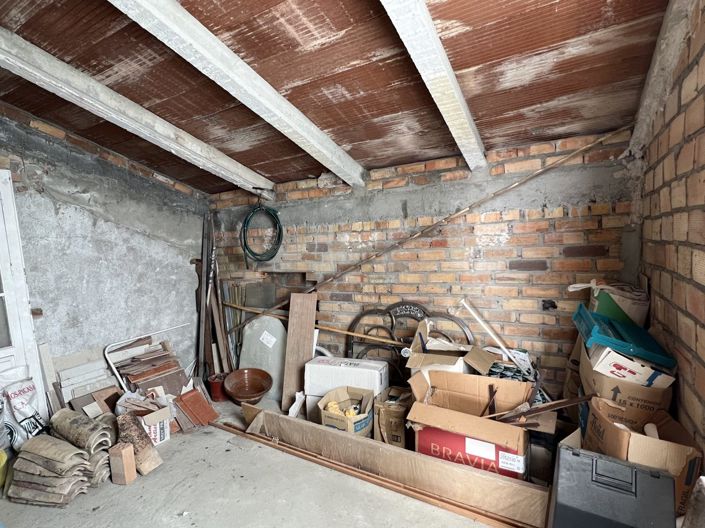 Image No.24-5 Bed Townhouse for sale