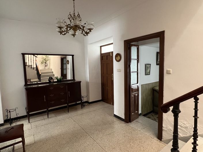 Image No.5-5 Bed Townhouse for sale