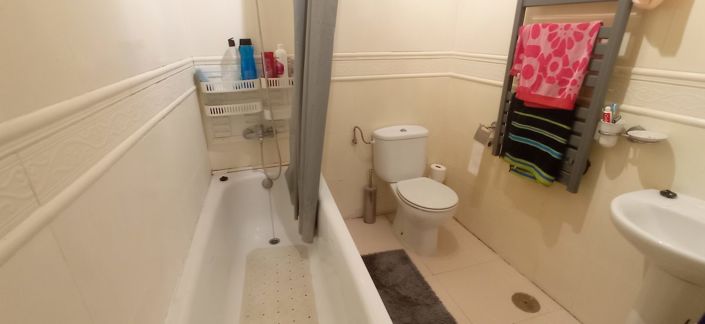 Image No.19-4 Bed Townhouse for sale