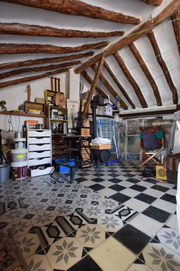 Image No.20-5 Bed Townhouse for sale