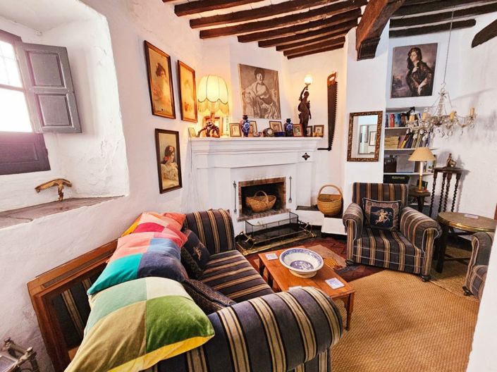 Image No.7-5 Bed Townhouse for sale