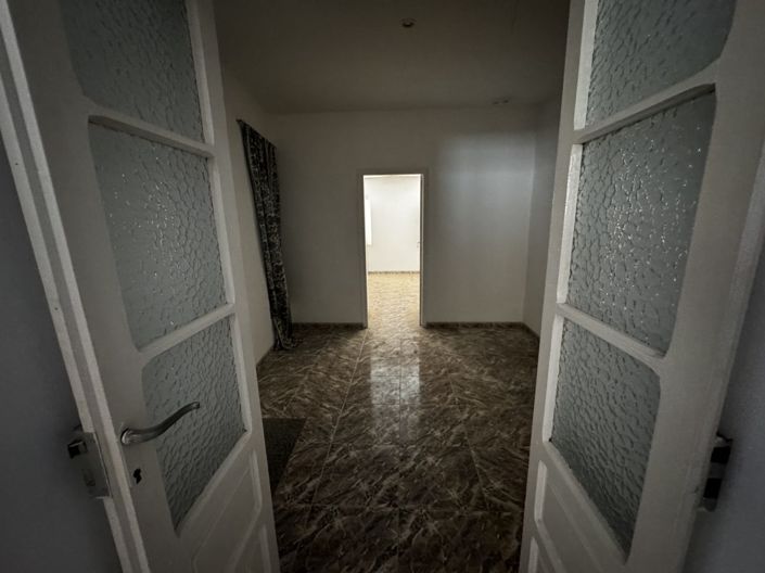 Image No.14-3 Bed Townhouse for sale