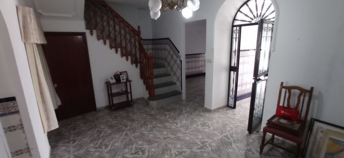 Image No.29-3 Bed Townhouse for sale