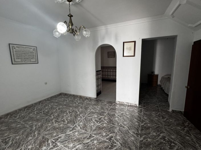 Image No.4-3 Bed Townhouse for sale