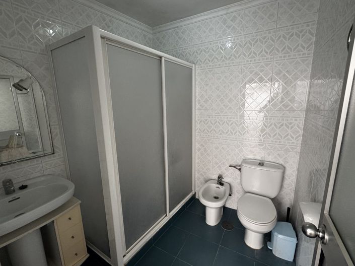 Image No.8-3 Bed Townhouse for sale