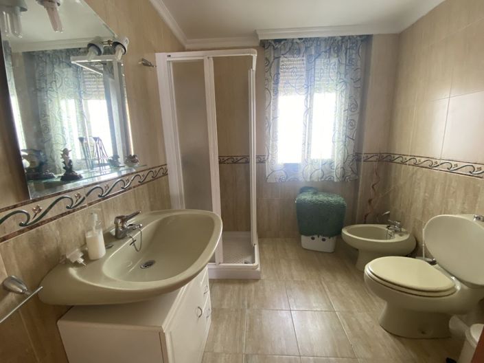 Image No.13-Maison de ville de 6 chambres à vendre à Olvera