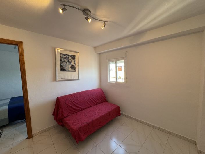 Image No.18-3 Bed Townhouse for sale