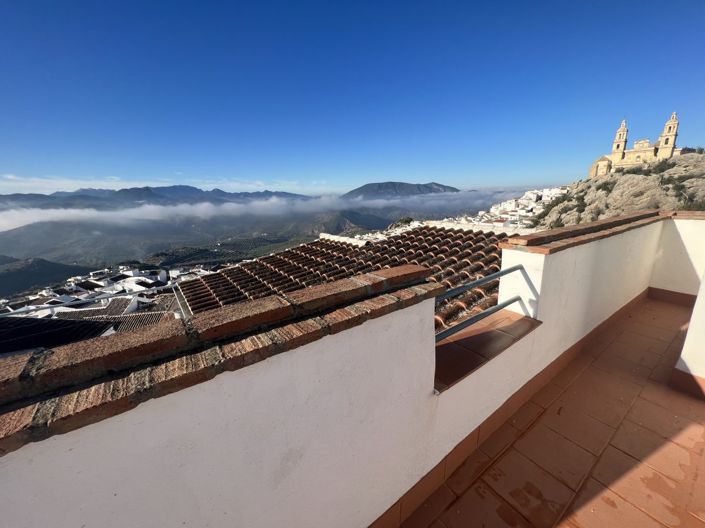 Image No.6-3 Bed Townhouse for sale