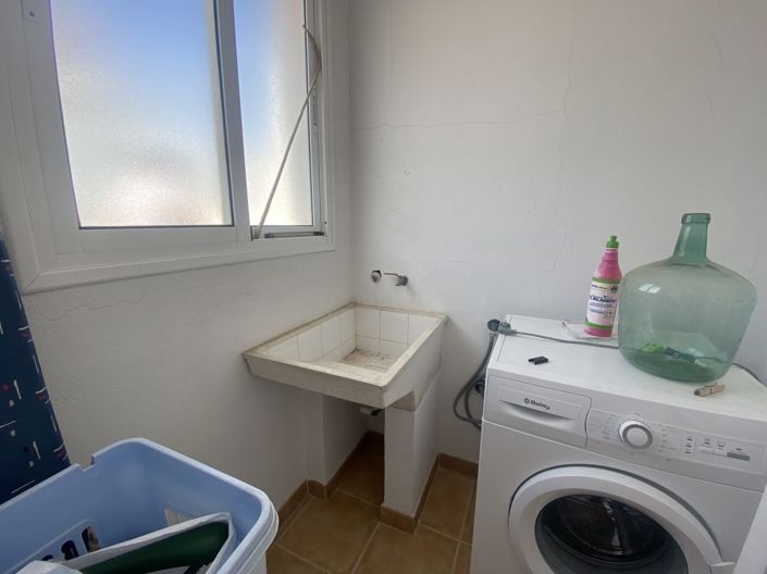 Image No.20-3 Bed Commercial for sale