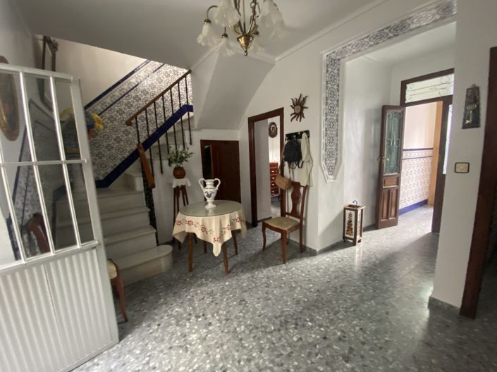 Image No.7-4 Bed Townhouse for sale