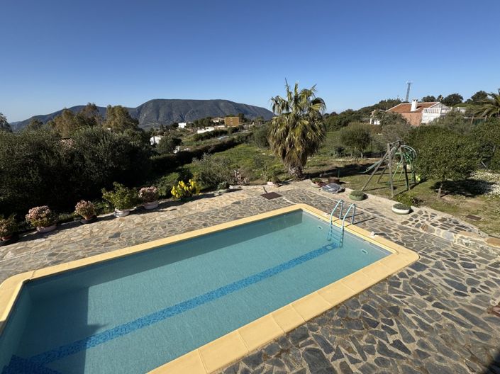 Image No.33-6 Bed Property for sale