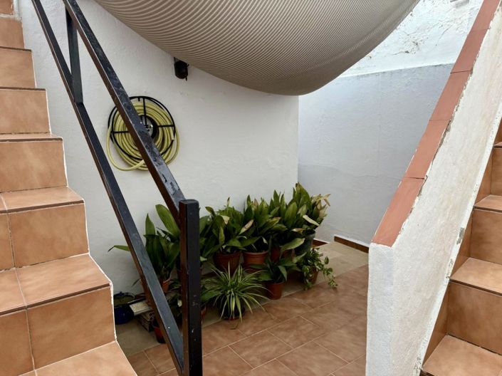 Image No.11-4 Bed Townhouse for sale