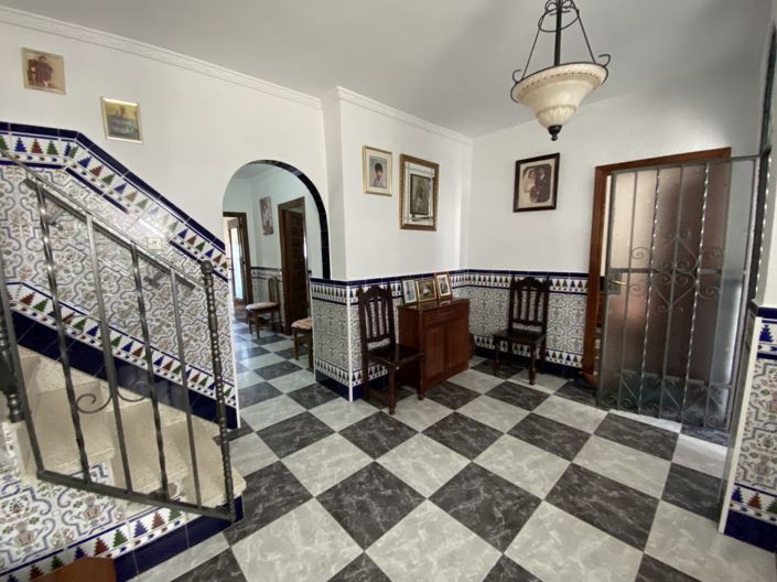 Image No.3-4 Bed Townhouse for sale