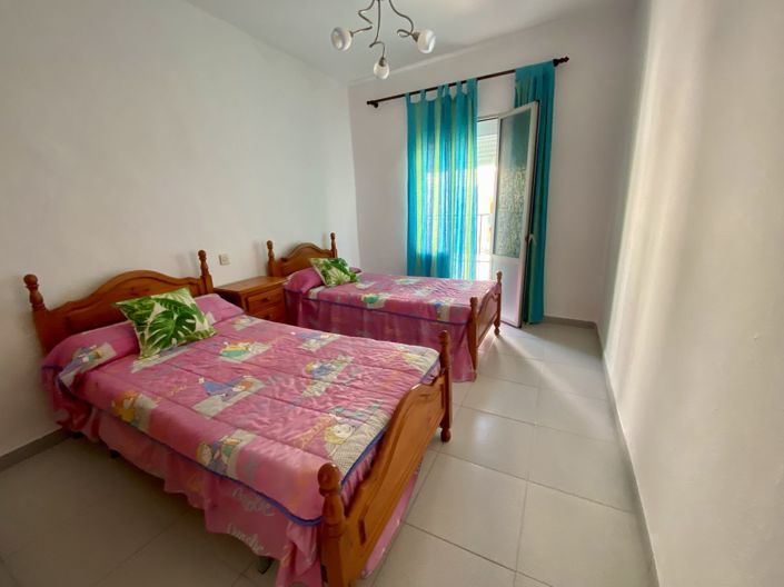 Image No.29-4 Bed Townhouse for sale