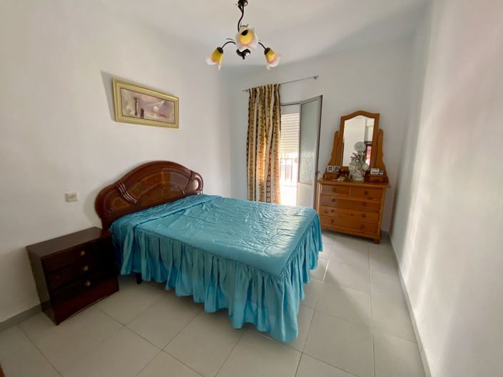 Image No.30-4 Bed Townhouse for sale