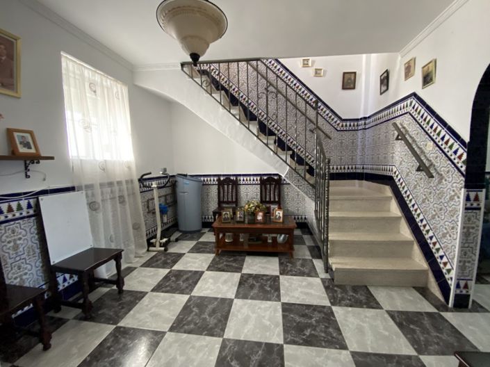 Image No.5-4 Bed Townhouse for sale