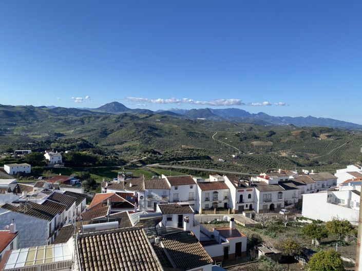 Image No.44-4 Bed Townhouse for sale