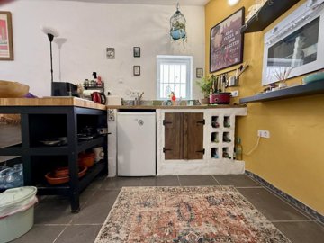 cd28aad7-eab9-4a09-8f70-809fb8546135-1200x900